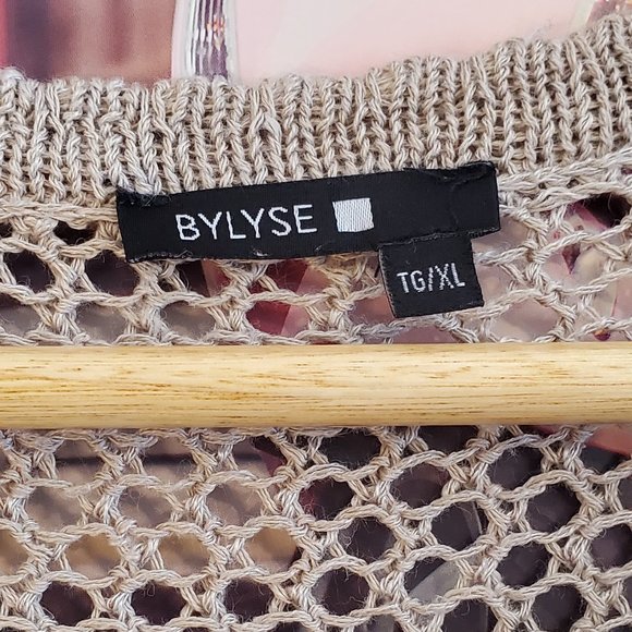 Bylyse Knit Floral Tank Top - Picture 4 of 9